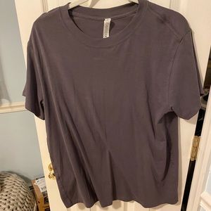 NEVER WORN LULULEMON